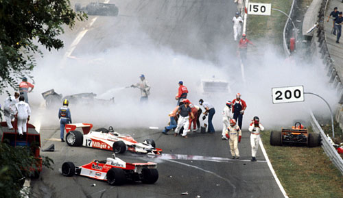 Cупер Швед выигрывает свою последнюю гонку