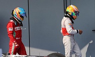 Гран При Италии 2012 г. Воскресенье 9 сентября гонка Фернандо Алонсо Scuderia Ferrari и Льюис Хэмилтон Vodafone McLaren Mercedes
