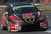 Хафф потеряет 10 мест на старте первой гонки WTCC в Словакии