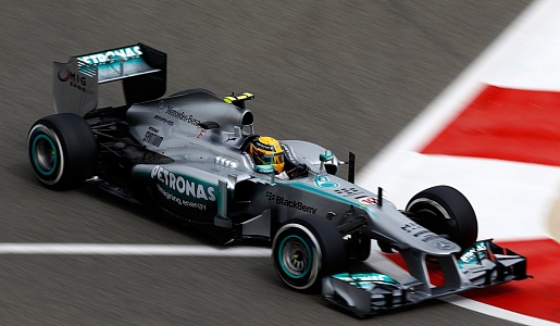 Пилот «Мерседеса» Льюис Хэмилтон поделился ожиданиями от сегодняшней гонки в Бахрейне