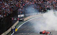 Гран При Бразилии 2011г Воскресенье Фелипе Масса Scuderia Ferrari Marlboro