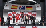 Гран При Великобритании  2012 г Воскресенье 8 июля гонка Фернандо Алонсо Scuderia Ferrari, Марк Уэббер  и Себастьян Феттель Red Bull Racing