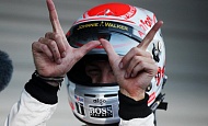 Гран При Японии 2011г Воскресенье победитель гонки Дженсон Баттон  Vodafone McLaren Mercedes
