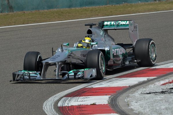 Гран При Китая 2013г. Пятница 12 апреля первая практика Нико Росберг Mercedes AMG Petronas