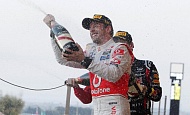 Гран При Японии 2011г Воскресенье победитель гонки Дженсон Баттон  Vodafone McLaren Mercedes