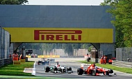 Гран При Италии 2012 г. Воскресенье 9 сентября гонка Фернандо Алонсо Scuderia Ferrari и Михаэль Шумахер Mercedes AMG Petronas
