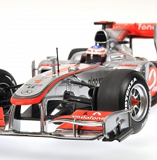 McLaren MP4-25, J. Button, 1:18